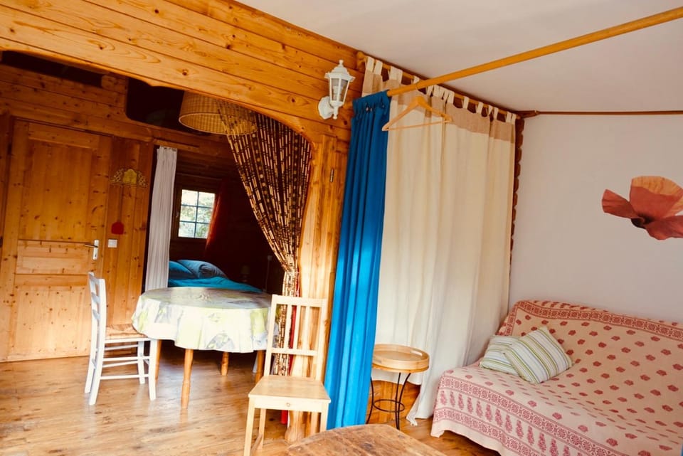 Chalet Pleine Nature Chalet in Balaruc-les-Bains