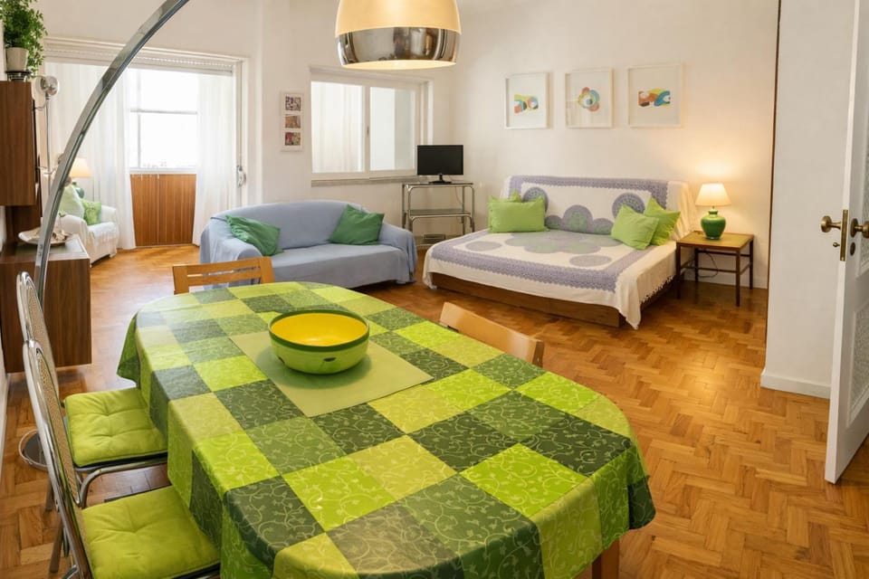 Bed, TV and multimedia, Area and facilities, Area and facilities