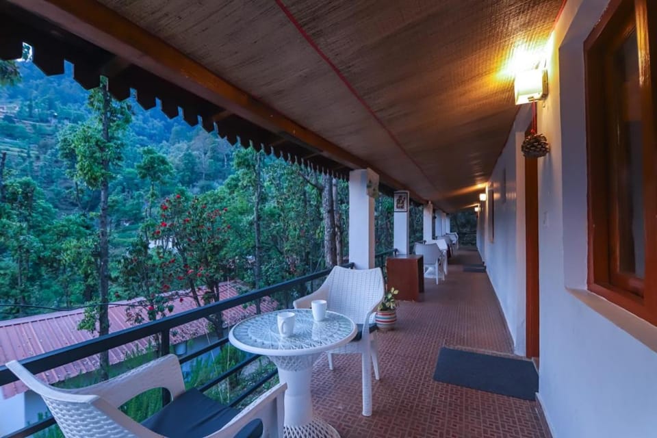 Oakwood Resort Mukteshwar By ASP Resort in Uttarakhand