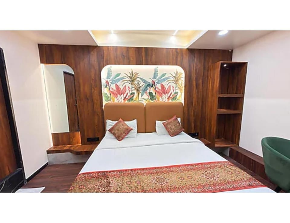 HOTEL RUDRA Junagad Vacation rental in Gujarat