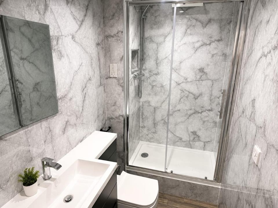 Stylish Apartment Near EMA, Donington & Boots HQ 5 Apartment in England