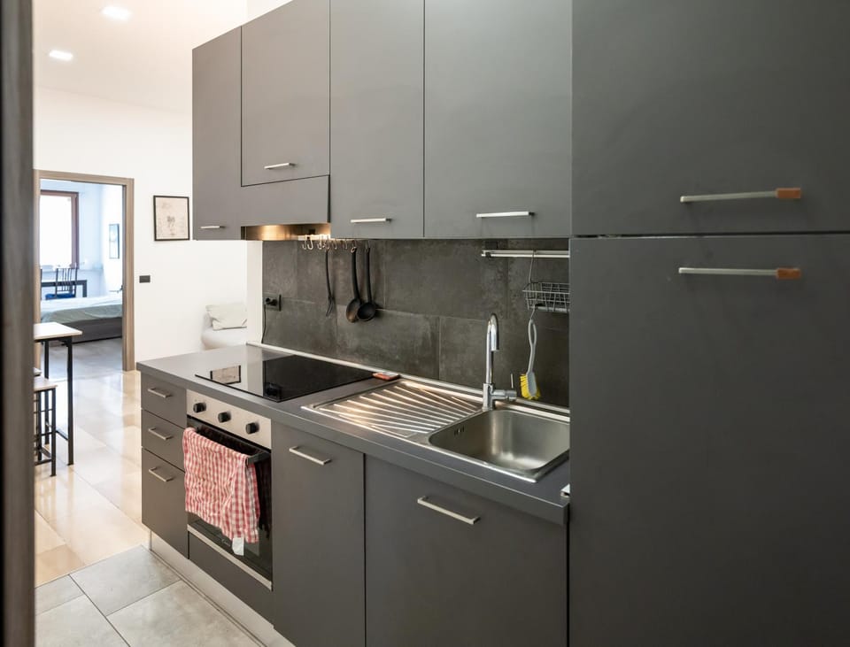 Spacious Aparment 10 mins walk from Duomo Apartment in Milan
