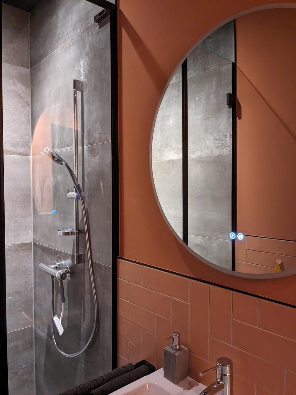 Shower, Bathroom