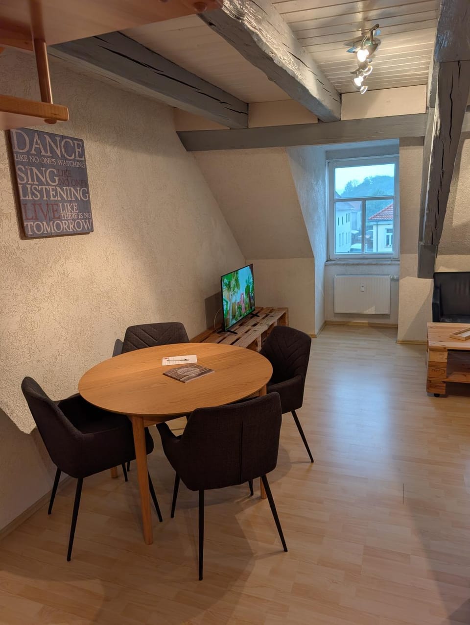 Living room, Dining area