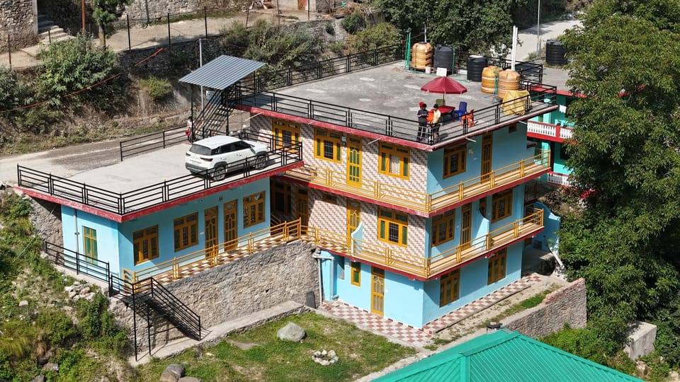 Property building, Bird's eye view, Parking