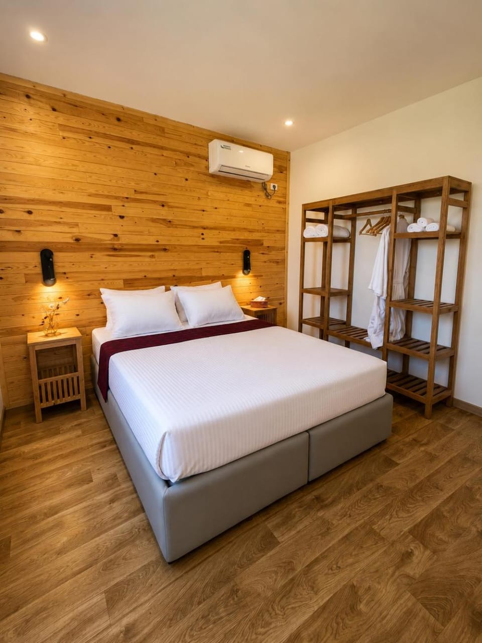 Bed, Photo of the whole room, Bedroom, air conditioner