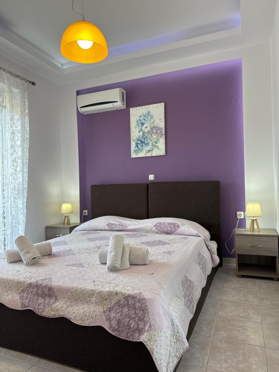 Bedroom, air conditioner
