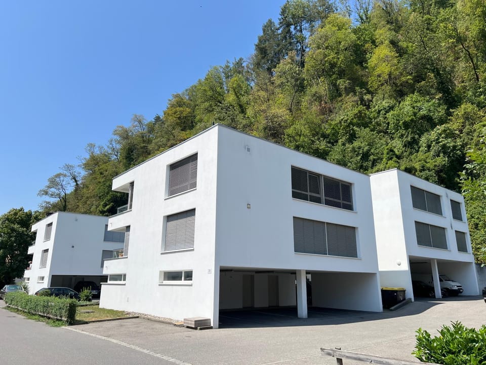 Property building, Day