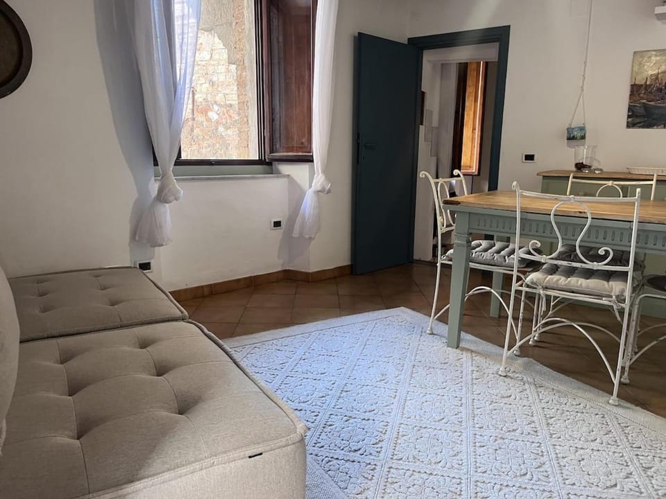 Nel cuore del borgo medievale House in Campiglia Marittima