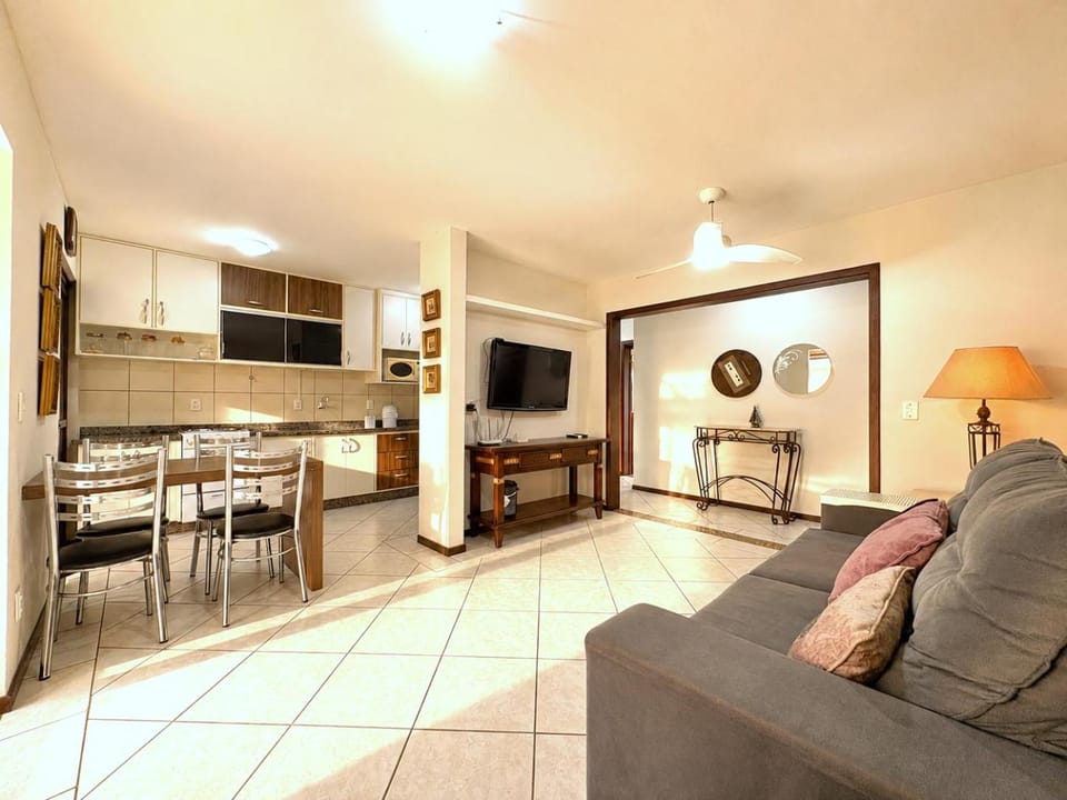 313B Street Meia Praia Ocean Block 3 Bedrooms Apartment in Porto Belo
