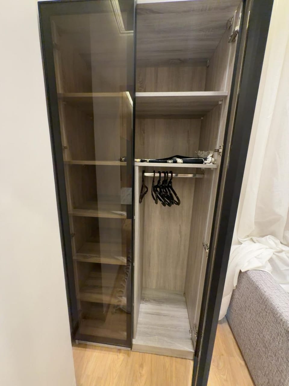 wardrobe