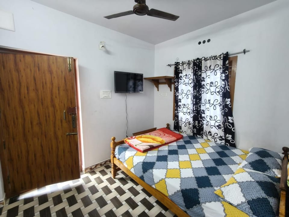 Laxshimi homestay Vacation rental in Tamil Nadu