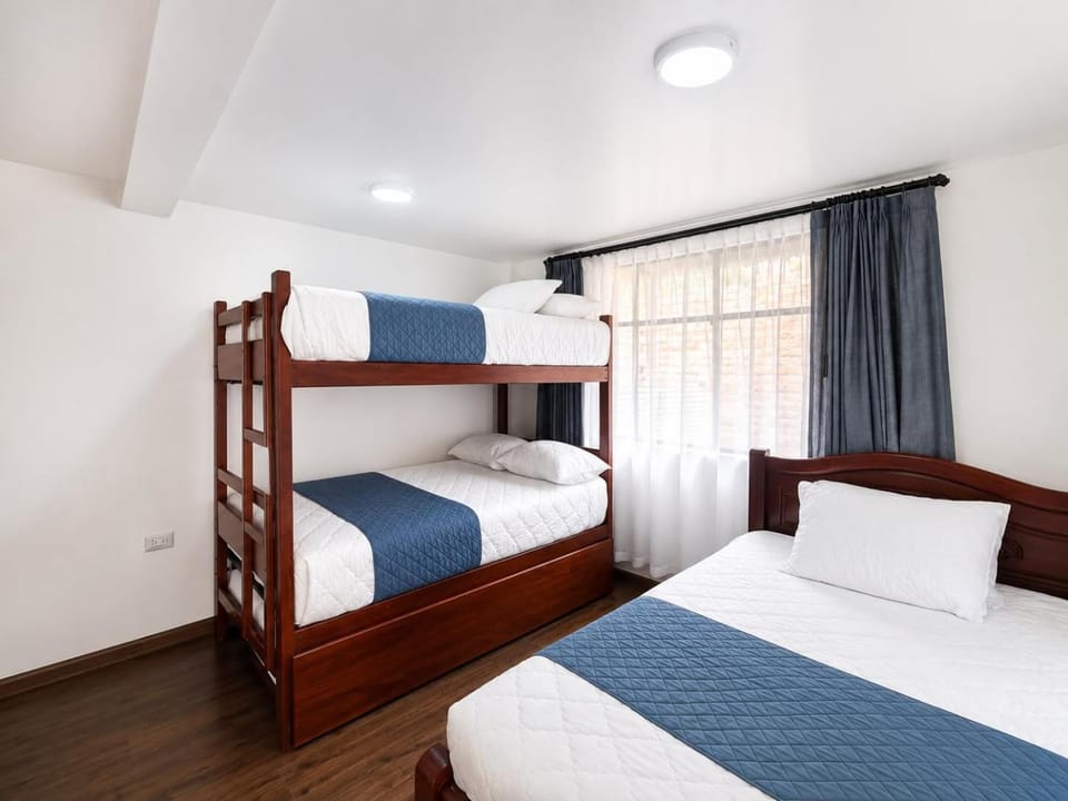 Prestige House - 3 bedrooms 4 bath Villa in Banos