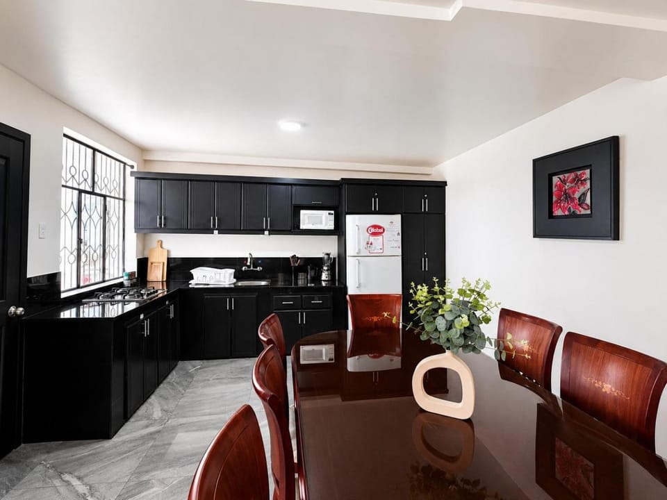 Prestige House - 3 bedrooms 4 bath Villa in Banos