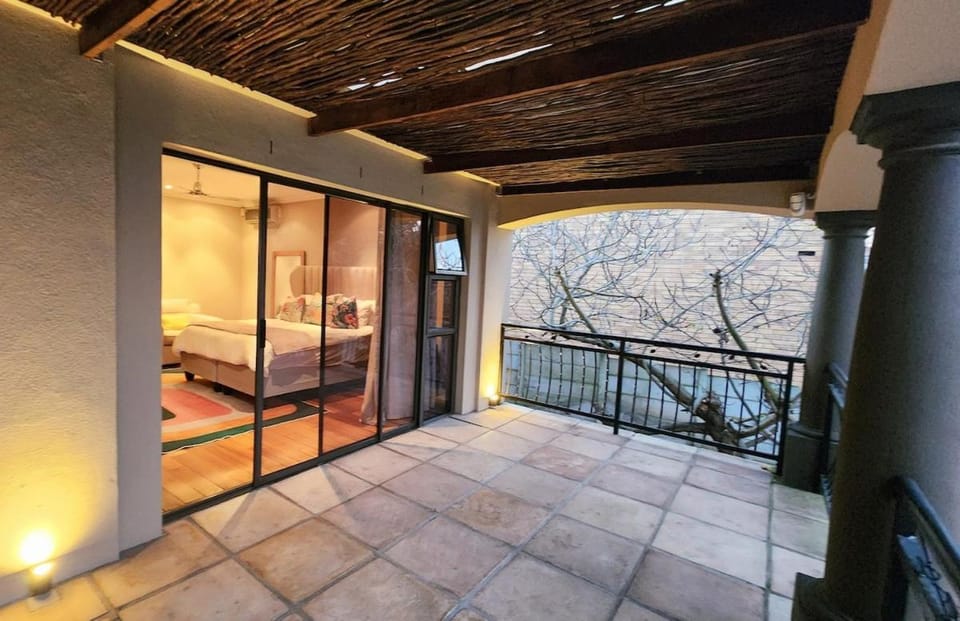 Luxury Villa in Cape Town with Great Mountain Views Villa in Cape Town
