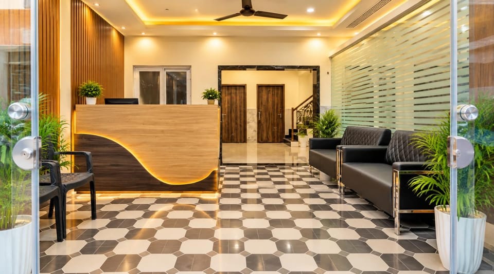 The Radhey Krishna Residency - Affordable Rooms Best Hospitality Hotel in Uttar Pradesh