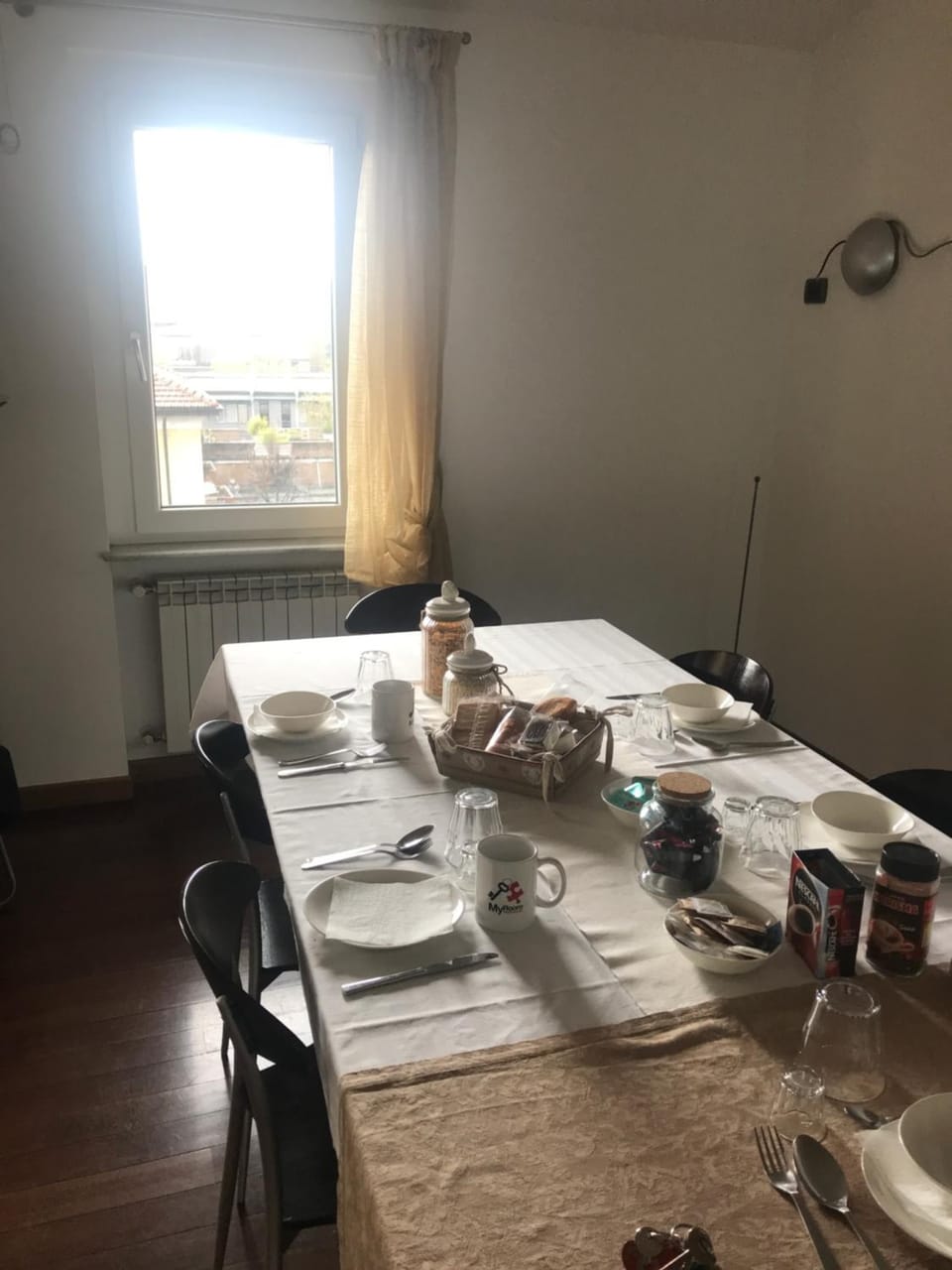 Communal lounge/ TV room