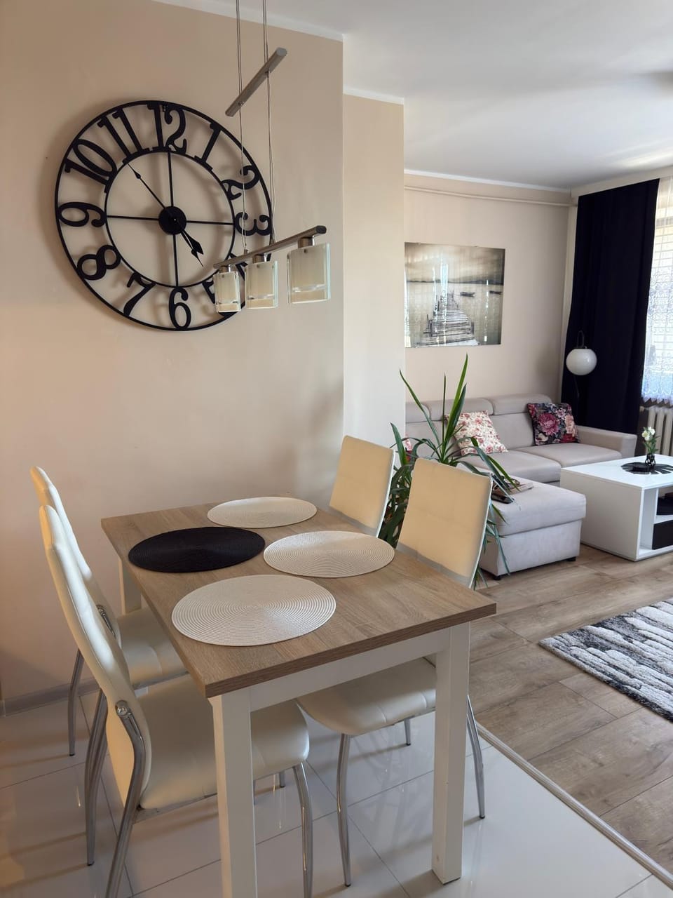 Living room, Dining area