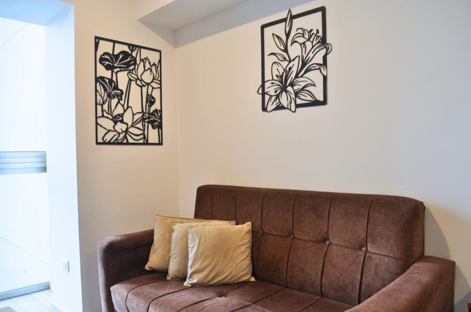 Monumento Grau by Vibrant Apartment in Barranco