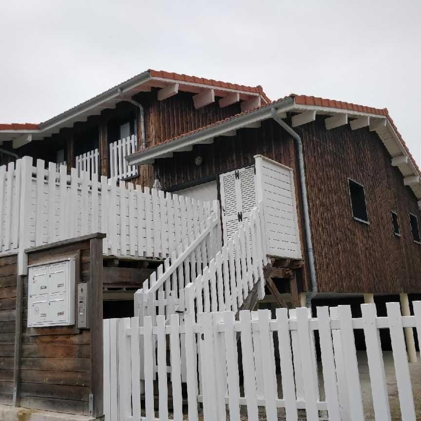 Joli T2 dans petite résidence avec vue port Apartment in Arcachon