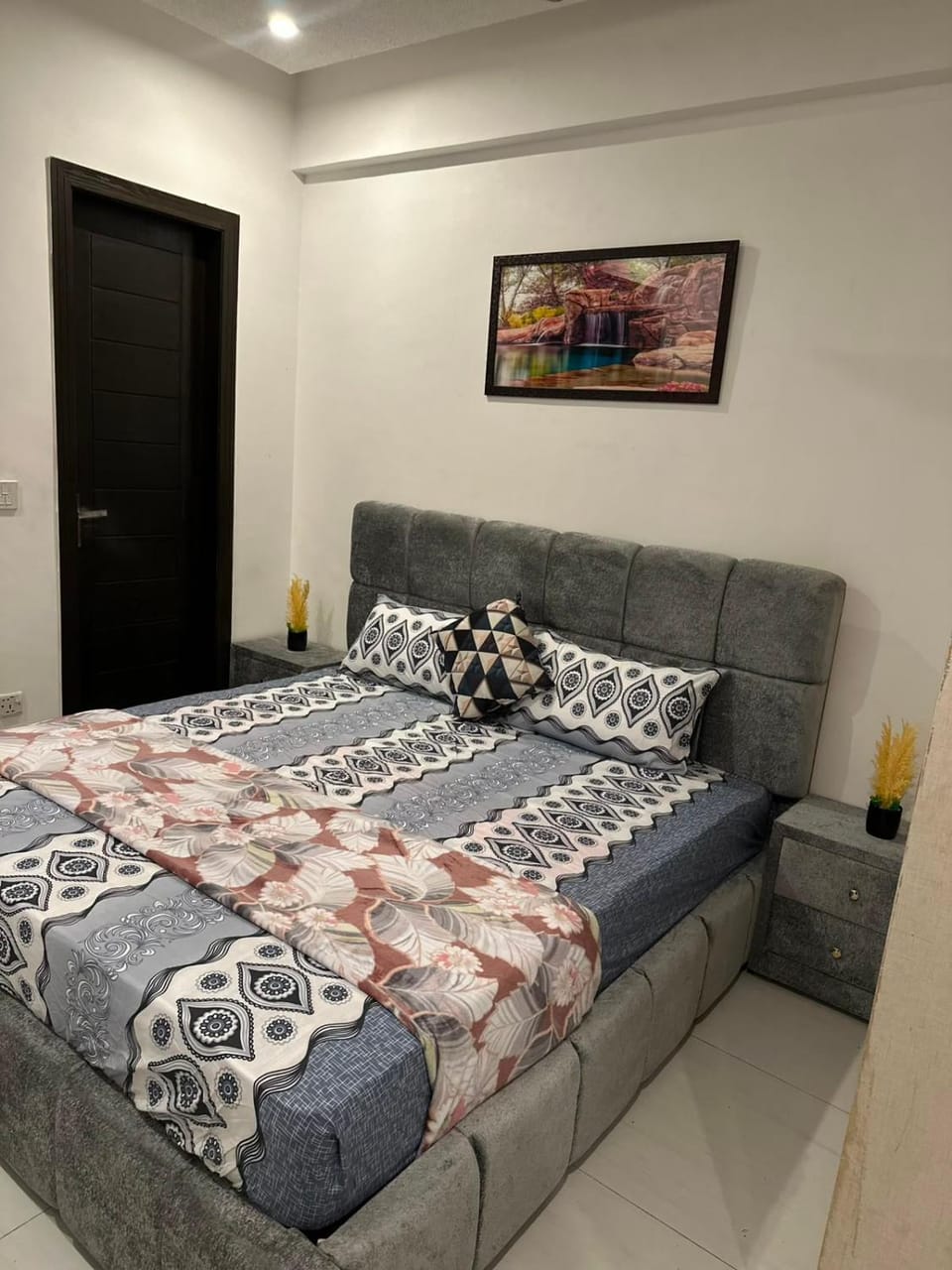 Modern 2BR Stay Ideal for Families Apartment in Islamabad Capital Territory