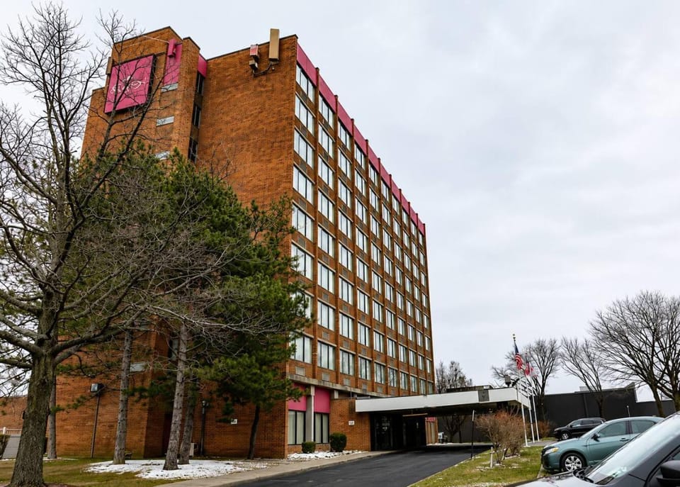 Albany Home with Breakfast minutes to Downtown Apartment in Albany