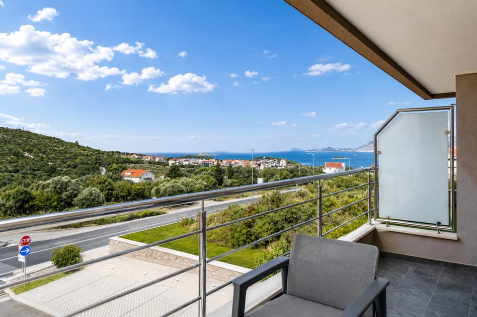 Day, View (from property/room), Balcony/Terrace, Sea view