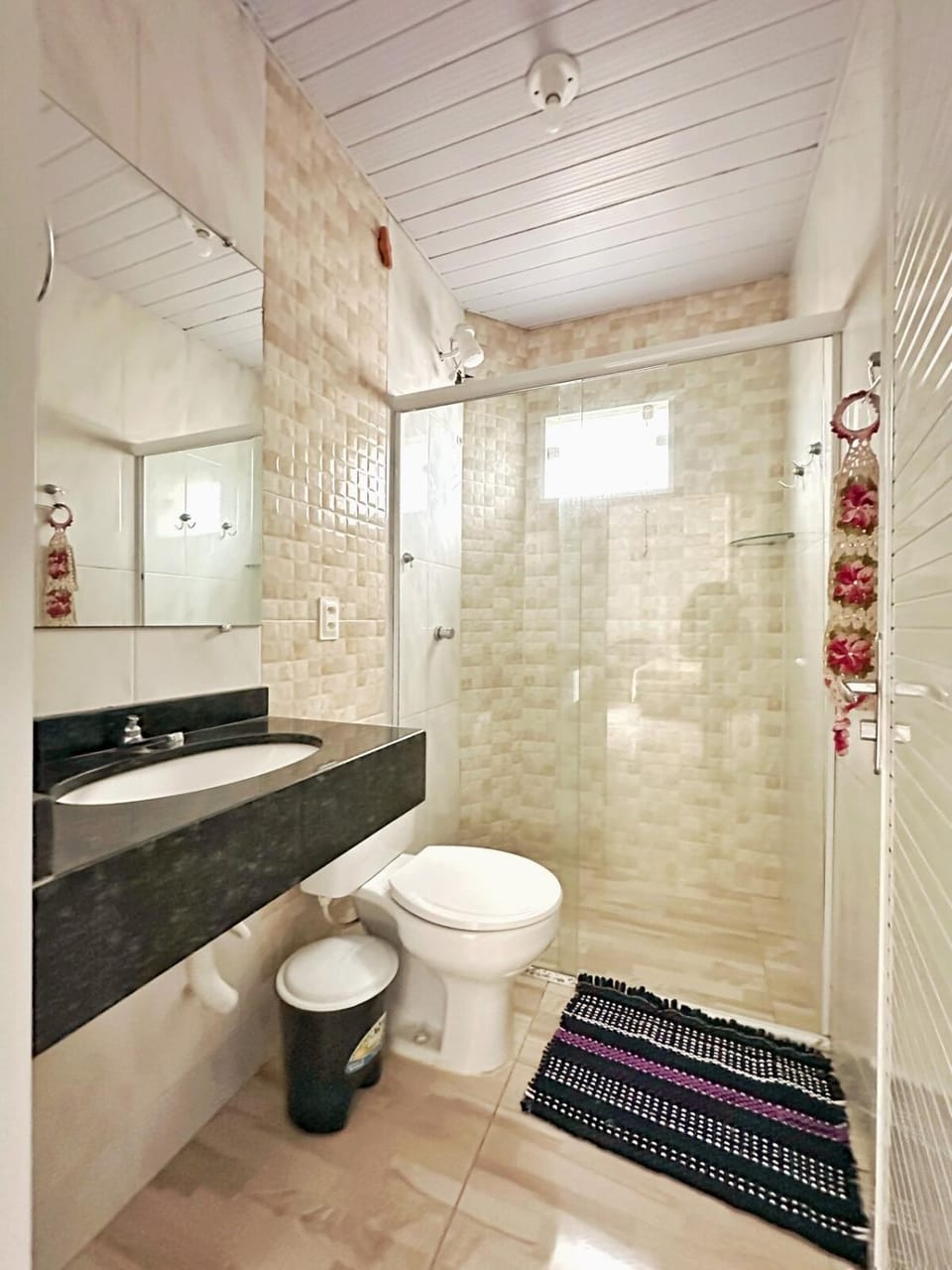 House I 10 min from Beto Carrero and 4 min from the beach House in Penha