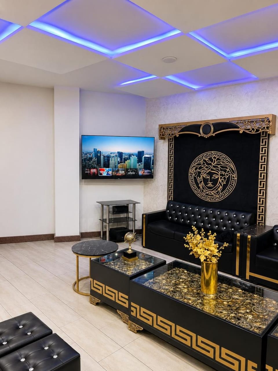 Communal lounge/ TV room, TV and multimedia, Living room