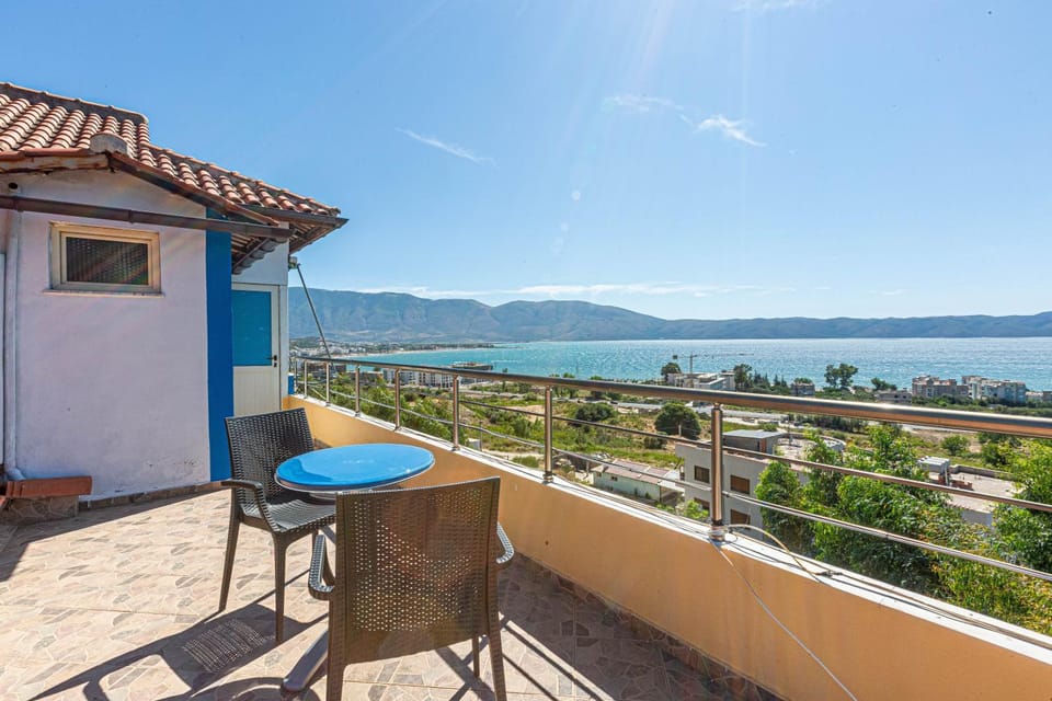 Property building, Day, Natural landscape, View (from property/room), Balcony/Terrace, Dining area, Mountain view, Sea view