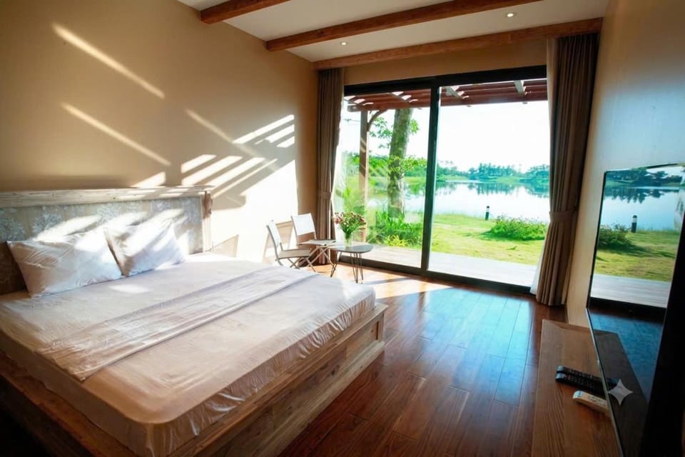 Flamingo Villa Ven Hồ 3 phòng ngủ free karaoke Villa in Vietnam