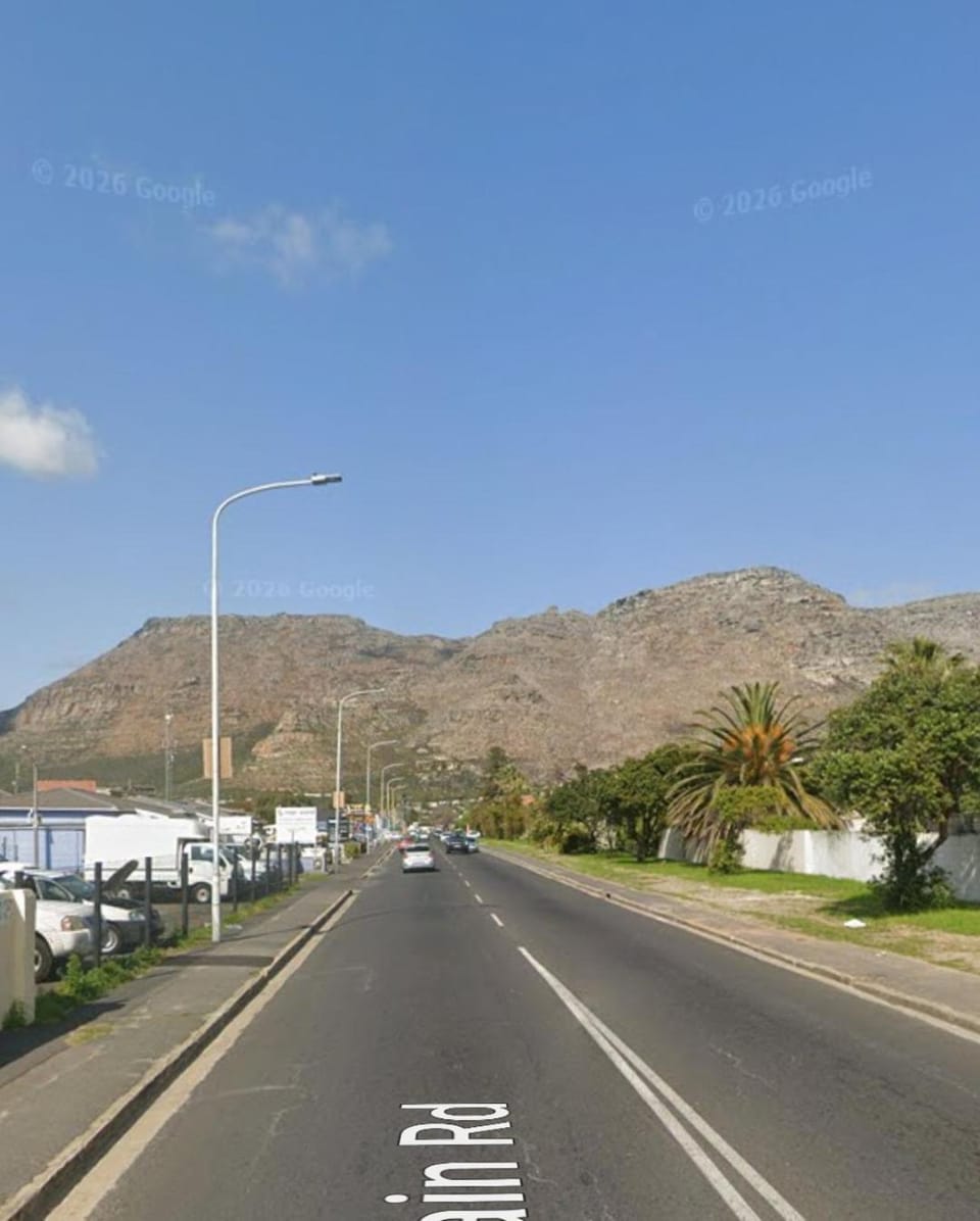 Jacqui's abode Vacation rental in Cape Town