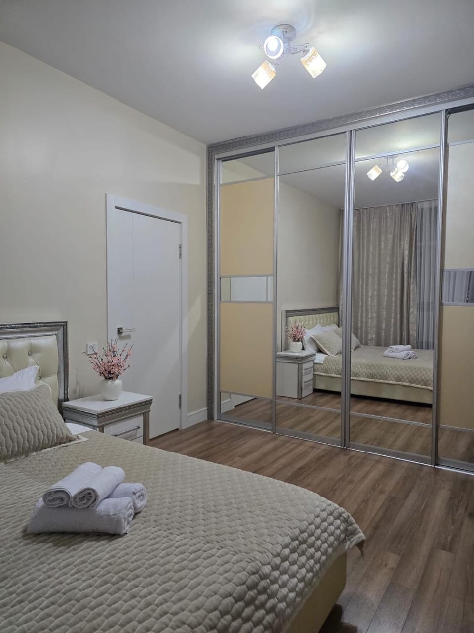 Panorama Lux Mountain View Apartment Almaty Apartment in Almaty