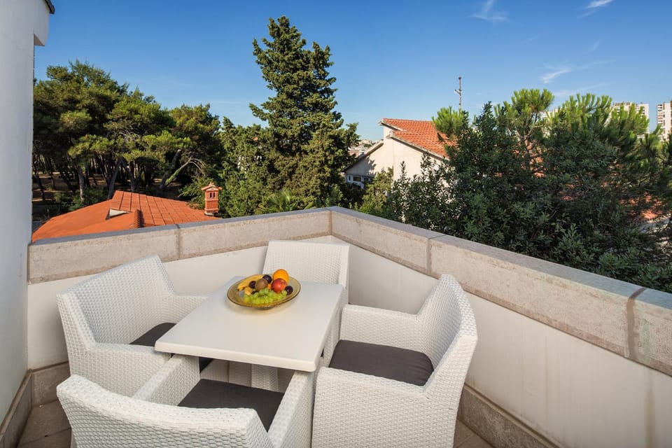 Patio, Day, View (from property/room), Balcony/Terrace