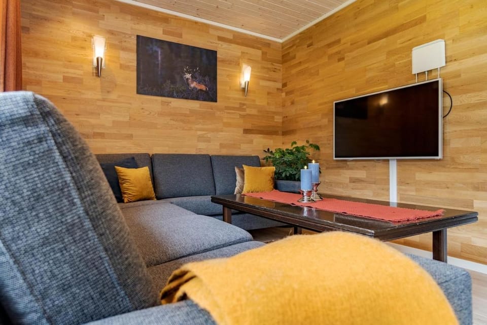 Communal lounge/ TV room, Seating area