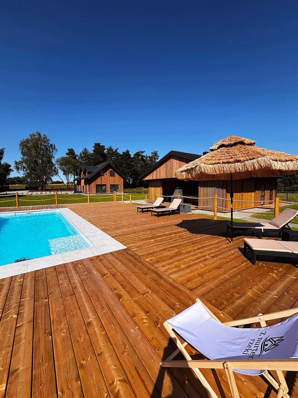 Day, Pool view, Swimming pool, sunbed