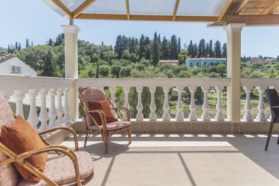 View (from property/room), Balcony/Terrace, Seating area