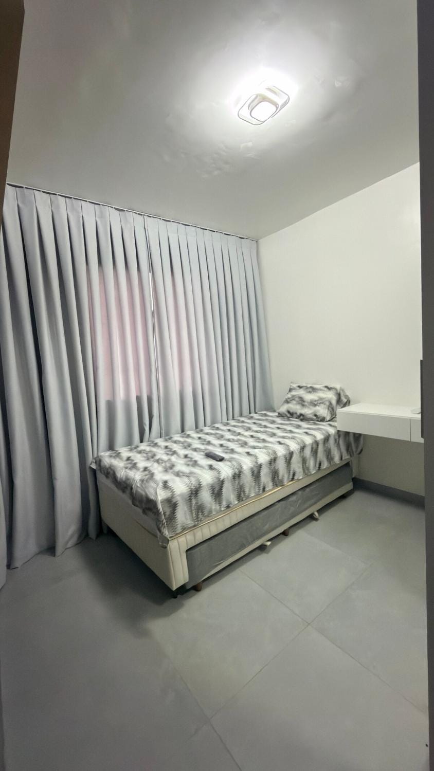 Apartamento em condomínio com piscina e academia Portaria 24horas e bem localizado Apartment in Juazeiro do Norte