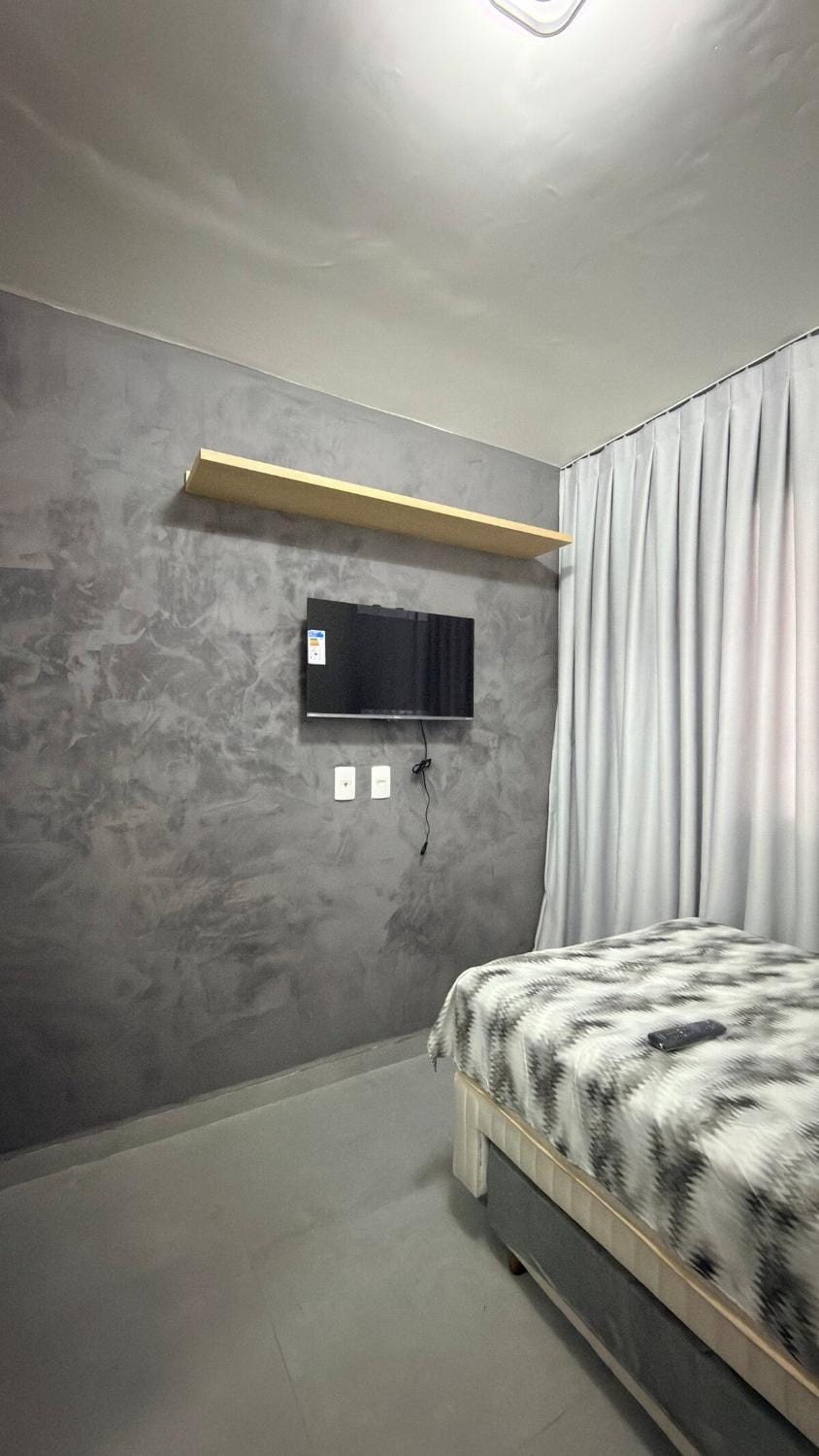 Apartamento em condomínio com piscina e academia Portaria 24horas e bem localizado Apartment in Juazeiro do Norte