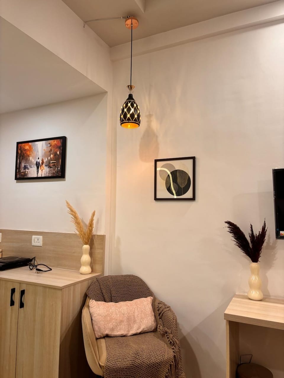 The Majestic Loft - Feels Like Your Home Apartment in Uttar Pradesh