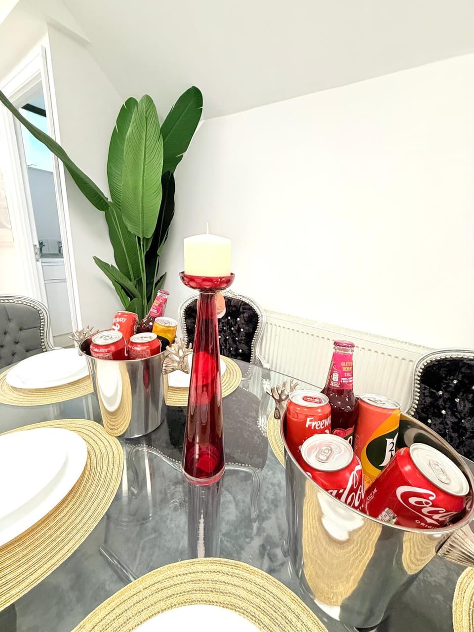 Tower Bridge Luxe- Vogue Apartment in London Borough of Southwark