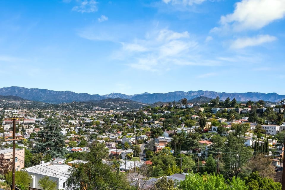 Beautiful apartment in the hills of Los Angeles Apartment in Eagle Rock