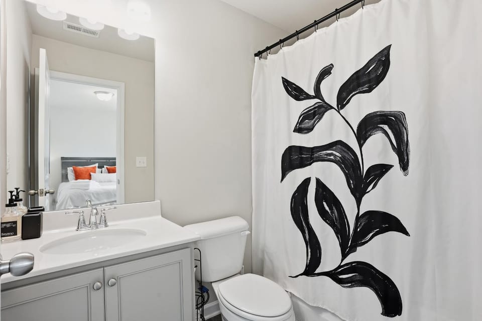 Townhouse Near Downtown and Airport House in Atlanta