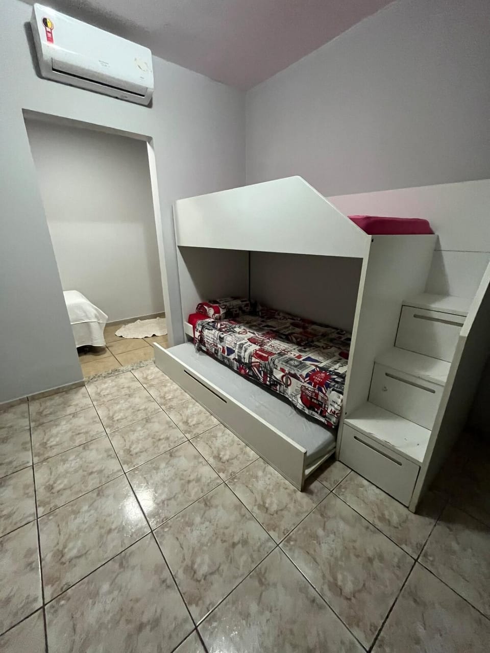 Bedroom, bunk bed, air conditioner