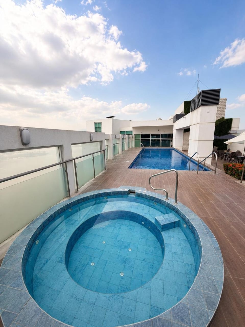 Swimming pool