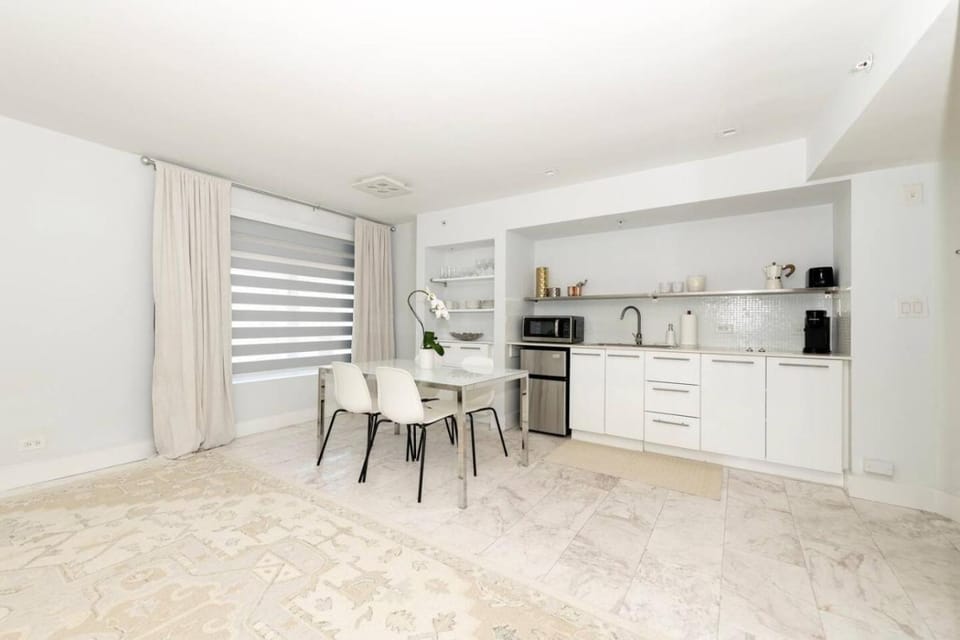 Spacious Newly Renovated Corner Unit South Beach Apartment in South Beach Miami