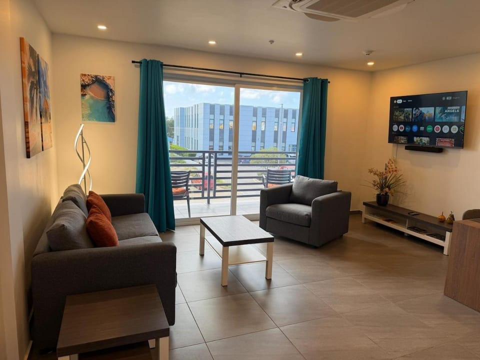 TV and multimedia, Balcony/Terrace, Living room, Seating area