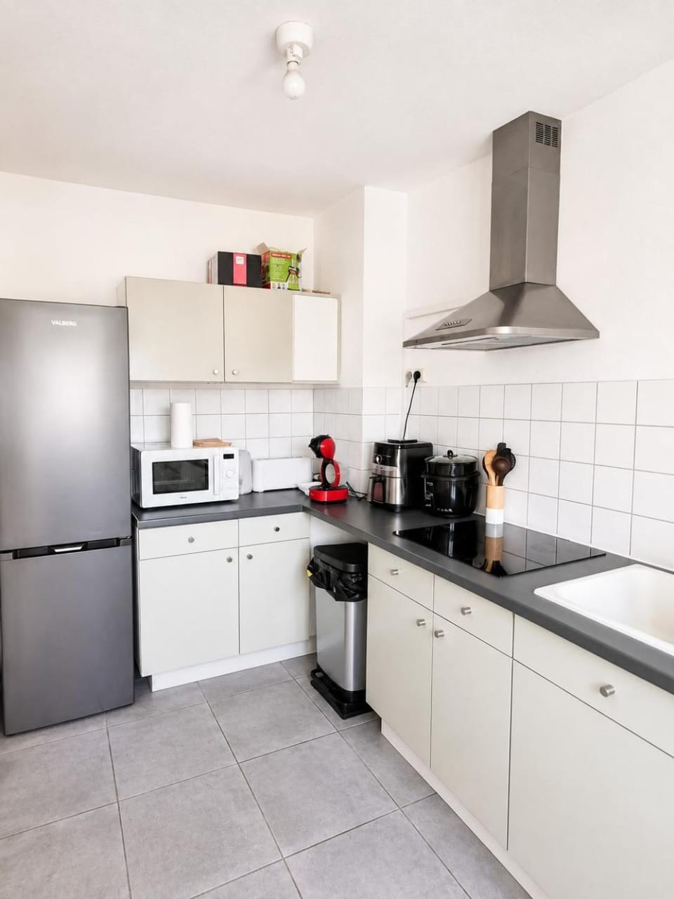Kitchen or kitchenette, dishwasher, minibar, oven, pet friendly, stove, toaster