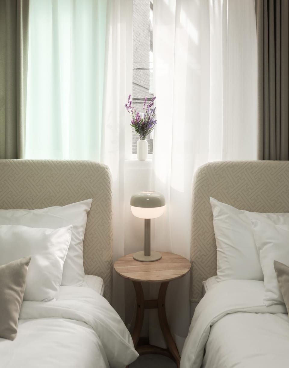Bed, Photo of the whole room
