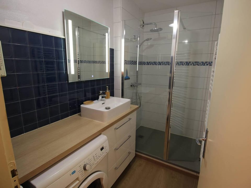 Appartement lumineux vue montagne - 4 pers. Apartment in Occitanie